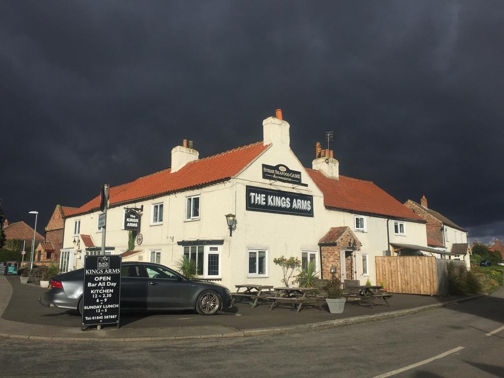 Hotel Kings Arms Thirsk Exterior foto
